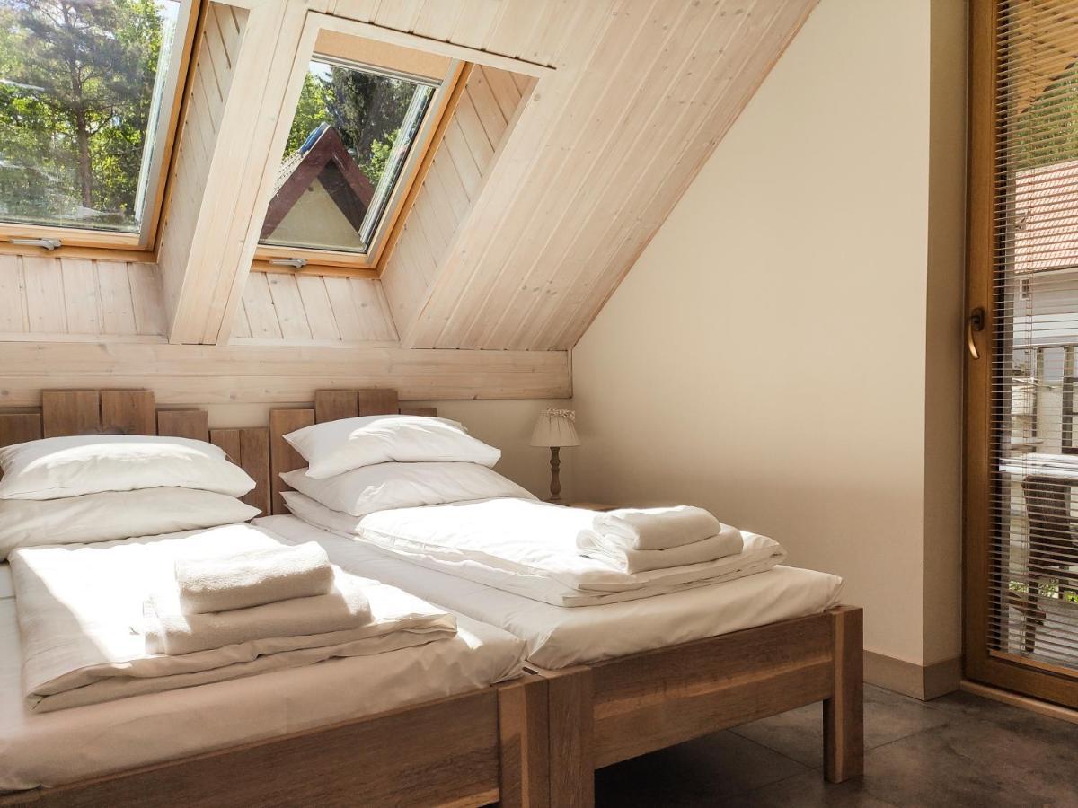 Mazursko - Komfortowe Apartamenty Nad Jeziorem, Sauna, Kominki Na Parterze Kretowiny Exterior foto